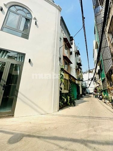 HXH đường Phan Xích Long , Phường 1 Quận Phú Nhuận 