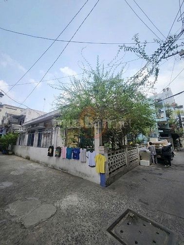 HIẾM! Bán nhà ngang LỚN 11x22m Đ. Cô Giang, Q.1 - 330m2 – 2 tầng.