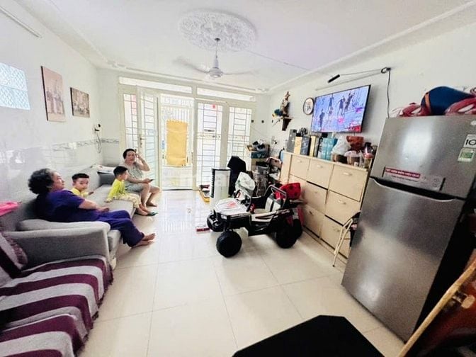 NHÀ ĐẸP DƯƠNG BÁ TRẠC QUẬN 8 - 48M2 - 2TẦNG - GIÁ CHỈ NHỈNH 5Đ