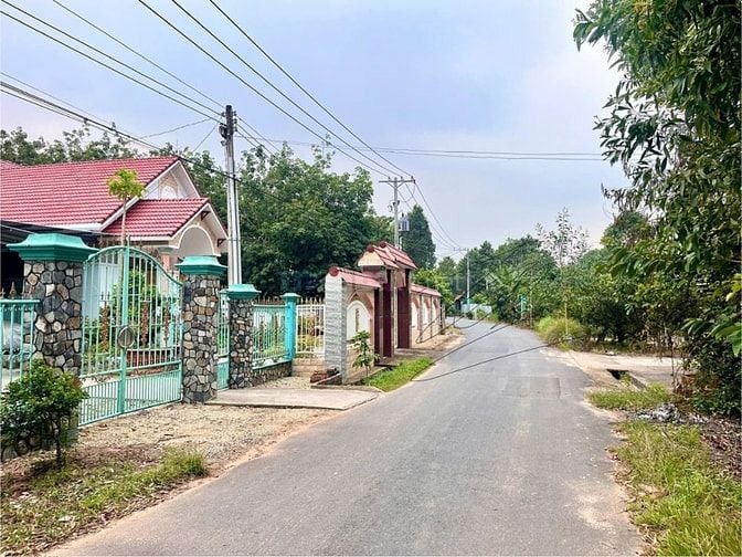 BÁN ĐẤT 1 XẸT ĐƯỜNG PHƯỚC BÌNH CHỈ 2,3 TỶ 125M2, SỔ RIÊNG, NGANG 5M DÀ