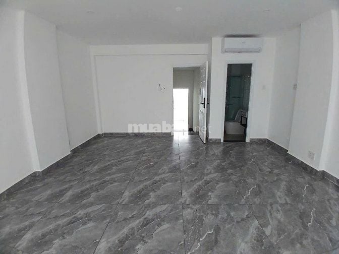 Cần cho thuê nhà MT 63A Đường Số 3 Cư Xá Lữ Gia P.15 Q.11. 