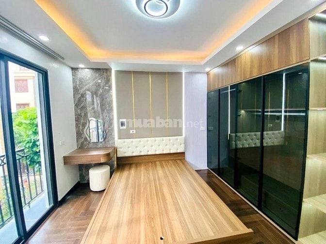 NHÀ PHÂN LÔ - 6 TẦNG THANG MÁY - Ô TÔ TRÁNH - FULL NỘI THẤT - ZÁ 12 T