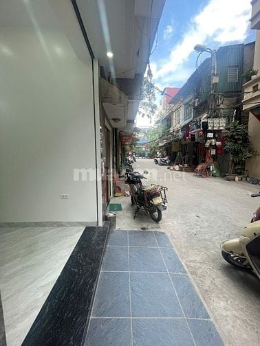 Chính chủ cho thuê nhà ngay cổng Trường tiểu học và THCS Lương Yên