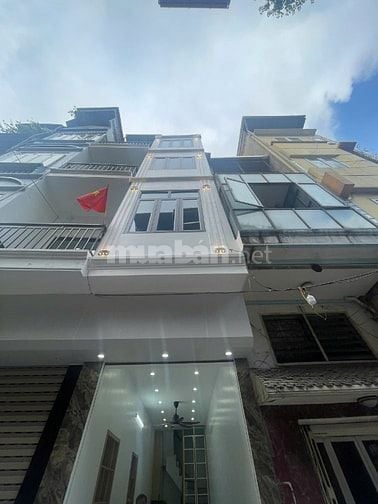 Chính chủ cho thuê nhà ngay cổng Trường tiểu học và THCS Lương Yên