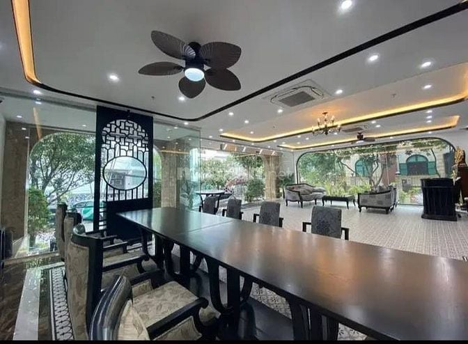 BÁN Tòa  NHÀ MẶT PHỐ  TOÀ VĂN PHÒNG - KINH DOANH - DT450 M giá 380 tỷ