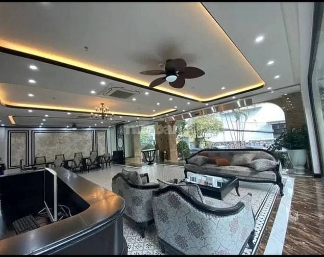 BÁN Tòa  NHÀ MẶT PHỐ  TOÀ VĂN PHÒNG - KINH DOANH - DT450 M giá 380 tỷ