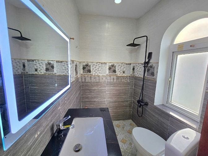 Nhà căn góc, Hẻm xe tải quay đầu, 5 tầng BTCT, nhà mới, giá 7,99 tỷ