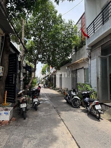Bán nhà 1 lầu, 2 Mặt tiền trước sau thông thoáng