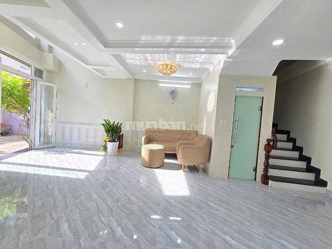 Nhà căn góc, Hẻm xe tải quay đầu, 5 tầng BTCT, nhà mới, giá 7,99 tỷ