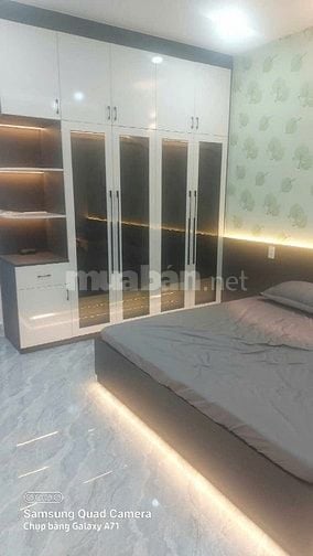 Phòng mới xây, có nội thất , toilet riêng,sạch sẽ, xem là thích ngay