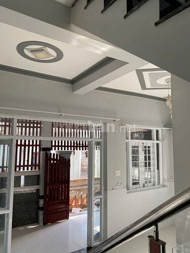 Cho thuê NHÀ CẤP 3 VIEW BIỂN CÁCH BIỂN CHỈ 10 mét - Mũi Né, Phan Thiết