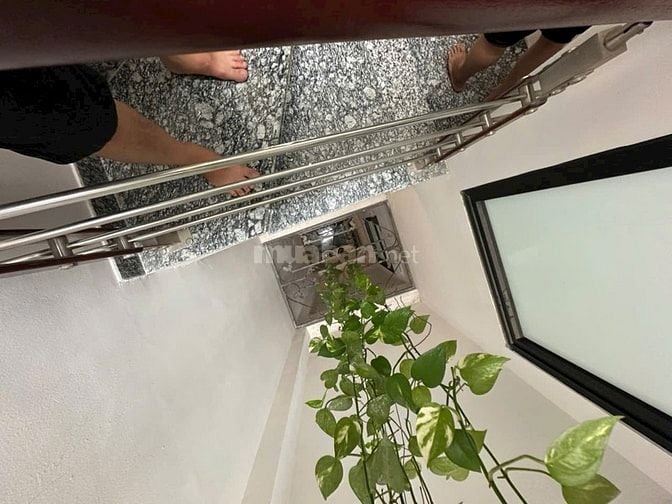 Chính chủ - Nhà đẹp Ngọc Thuỵ full nội thất