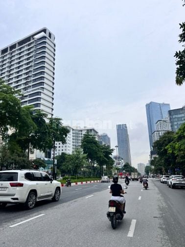 MẶT PHỐ VĂN CAO, 10 TẦNG VĂN PHÒNG MỚI, GIÁ CHỈ NHỈNH 800/M