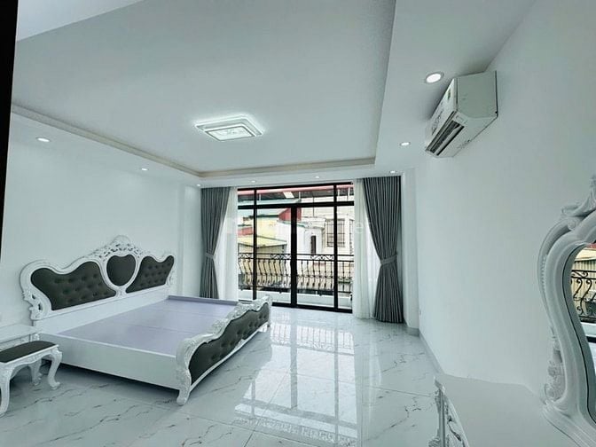 (KHÔNG QH) HOÀNG HOA THÁM 6 TẦNG THANG MÁY - Ô TÔ ĐỖ CỬA - KINH DOANH