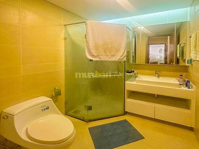 Cần bán Căn hộ tại Vinhomes Central Park tầng cao gồm 2 phòng ngủ 87m2