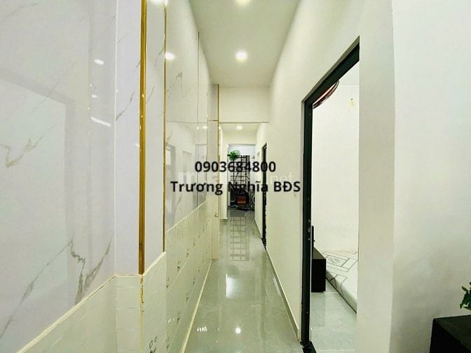 Nha mat tien duong Truong Thi Hoa, khu sam uat