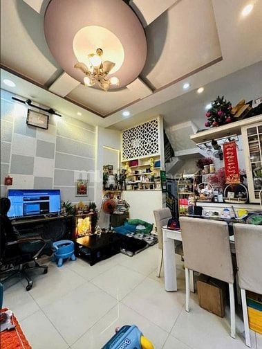 Trần Quang Diệu-Lê V Sỹ,ngang 5,5m,4Tầng,3PN,An Ninh,Thông Thoáng