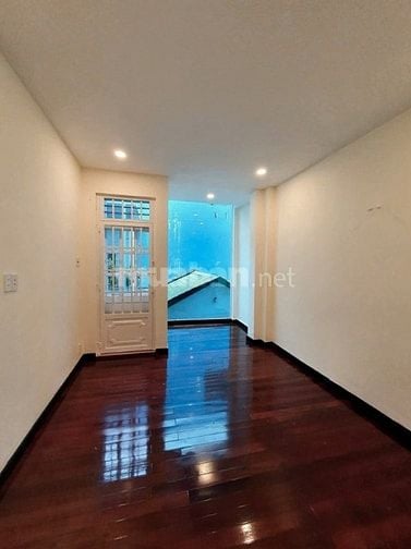 Bán nhà Nhật Tảo Q.10 - nhỉnh 6 tỷ