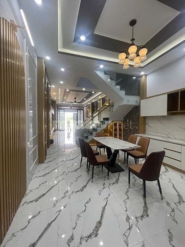 Cần Bán Gấp Nhà Ngay KCN Cầu Tràm _TP HCM 