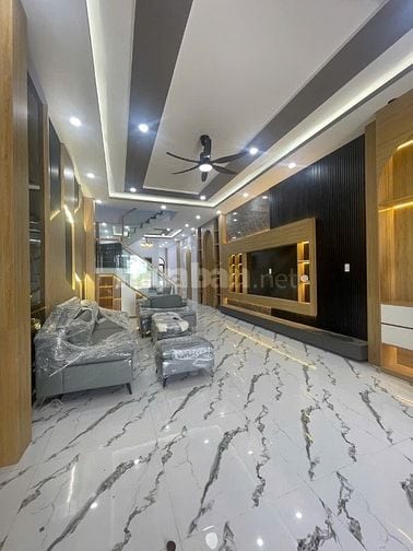 Cần Bán Gấp Nhà Ngay KCN Cầu Tràm _TP HCM 