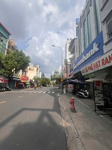 Bán nhà mặt tiền Hoàng Hoa Thám Bình Thạnh ngang 9mx23m