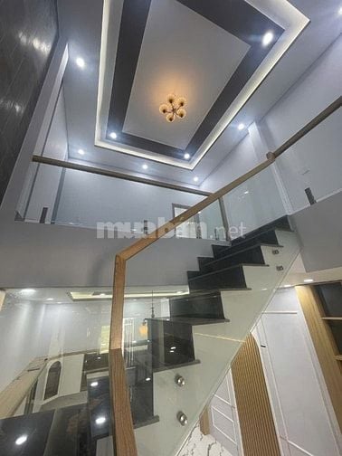 Cần Bán Gấp Nhà Ngay KCN Cầu Tràm _TP HCM 