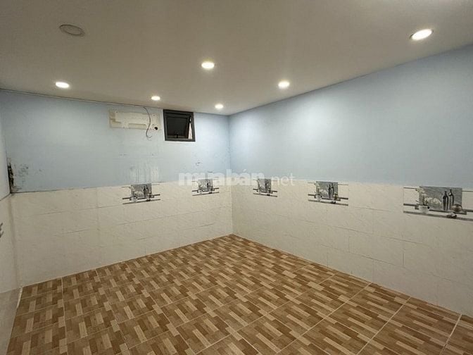 Nhà 2 tầng hẻm 8m, Sát ĐH Tài Chính-Marketing, an cư Trung Tâm Quận 7