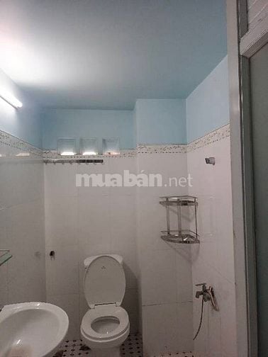 Nhà Đẹp Hẻm Xe Hơi cách mặt tiền 500m