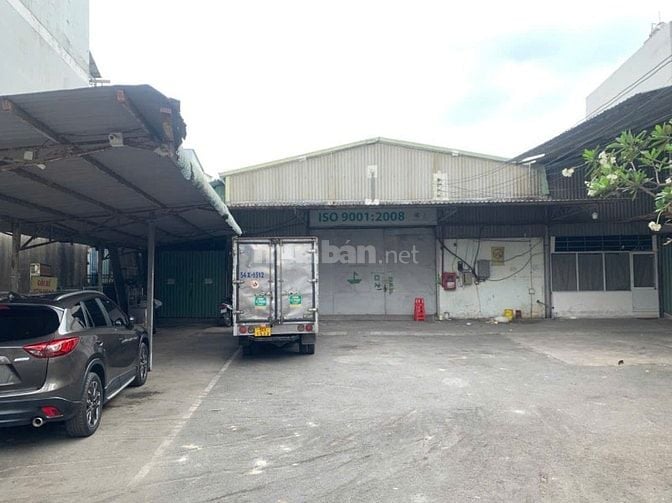Cho thuê Kho Xưởng 2300m2 đường Hương lộ 3, Ngay Siêu thị Eon Tân Phú