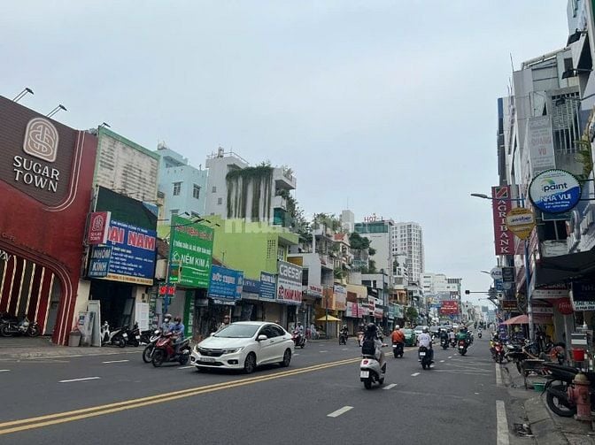 Bán nhà 4 tầng mặt tiền Đồng Xoài, P.13, Q.Tân Bình, ngay nhà ga T3