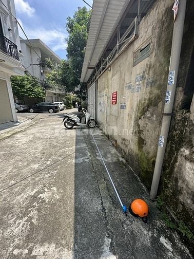 Lô đất 64m2 - ngõ ô tô tránh, dừng đỗ, quay đầu - mặt tiền khủng 5m