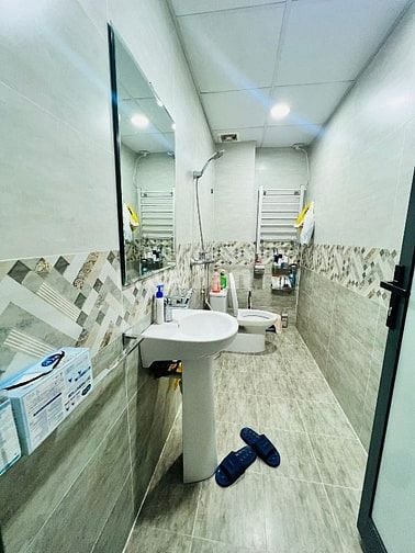 Phân lô Trần Quốc Hoàn 58m2*5t,mt 5m,gara oto,2thoáng,vỉa hè,kd,22.3tỷ
