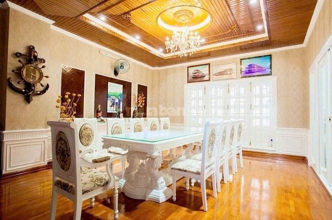 Villa 400m2 mặt tiền Thoại Ngọc Hầu quận Tân Phú. 0909783893