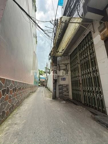 2tỷ080 Nhà 2 lầu 2pn sau lưng mt Shr Hoàn công đủ giá tốt