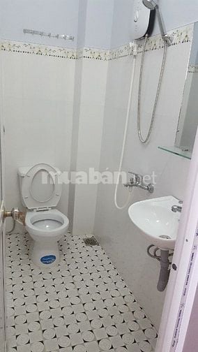 Cho thuê nhà nguyên căn 1 trệt 3 lầu đường Tỉnh lộ 10 Quận Bình Tân