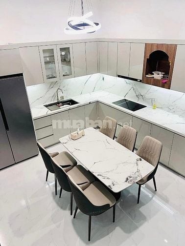 CẦN BÁN GẤP NHÀ 1 TRỆT 1 LẦU, SỔ HỒNG RIÊNG, GIÁ 900TR – LIÊN HỆ NGAY!