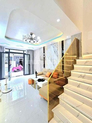 bán nhà DT 30m2/ 2ty4,SHR, hẻm 3 gác 1 lầu 1 trệt có sân thượng, 2PN