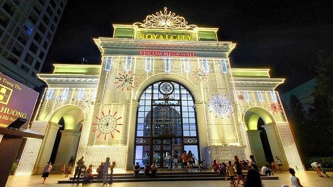 Cho thuê nhà mặt phố Bà Triệu 150m²x9t, MT 5.5m 
