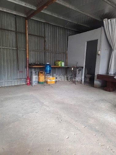 Cho thuê nhà 8x16m hẻm xe tải Lê Thị Ngây, Bình Chánh, giá 5 triệu
