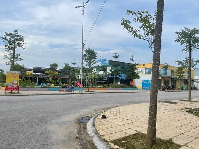Bán 5 lô đất đường 510 chợ Vực cách biển 2km 