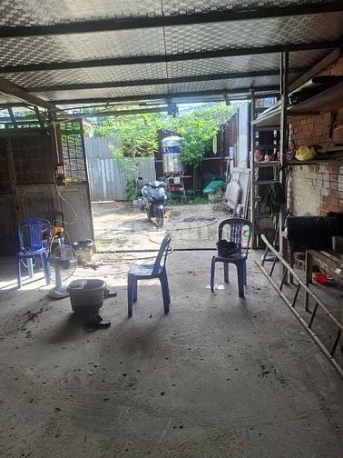 Cho thuê nhà 8x16m hẻm xe tải Lê Thị Ngây, Bình Chánh, giá 5 triệu