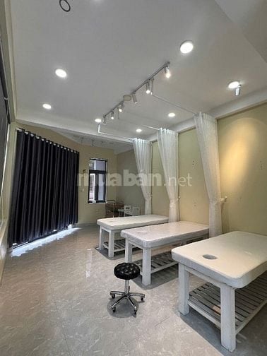 Nhà 6 tầng thang máy góc 2MT Ni Sư Huỳnh Liên Tân Bình giá 14.8 tỷ