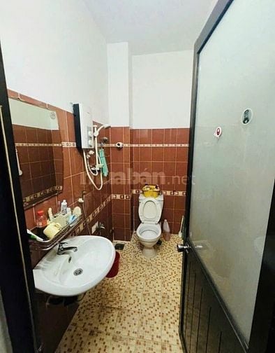 BÁN GẤP NHÀ MẶT TIỀN CHỢ BÌNH CHÁNH
