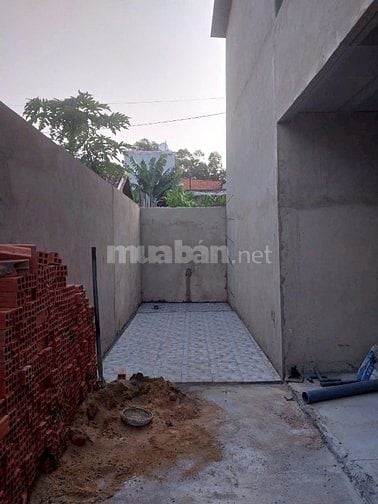 Kẹt tiền nên bán lô đất tặng căn nhà kho 237m2 ở Trảng Bàng 720 triệu