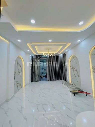 4ty050 Nhà mới đẹp 4x9 nở hậu 4,3 Nhà 1 trệt + lầu 2pn Shr