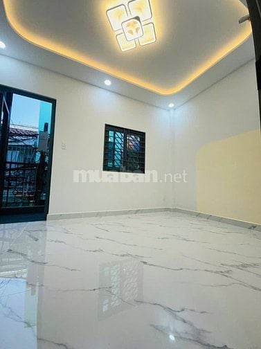 4ty050 Nhà mới đẹp 4x9 nở hậu 4,3 Nhà 1 trệt + lầu 2pn Shr