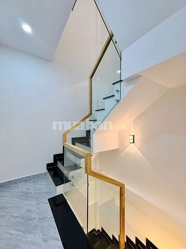 Bán gấp nhà mặt tiền Quang Trung,P10, Gò Vấp. Chỉ 3,25tỷ. Hẻm xe hơi.