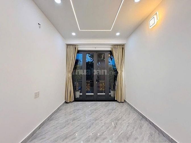 Bán gấp nhà mặt tiền Quang Trung,P10, Gò Vấp. Chỉ 3,25tỷ. Hẻm xe hơi.