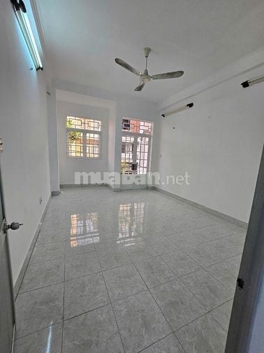 Bán nhà MT đường 53A Tên Lửa, Bình Tân, 2.5 tấm, giá chỉ 7.5 tỷ