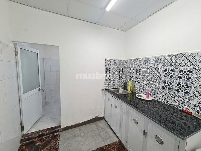 Cần bán nhà lô góc Trần Hưng Đạo 70m2  mặt tiền 4m  giá 3.5 tỷ